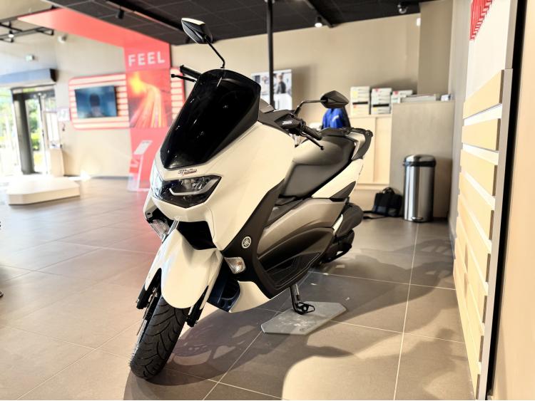 YAMAHA NMAX 125