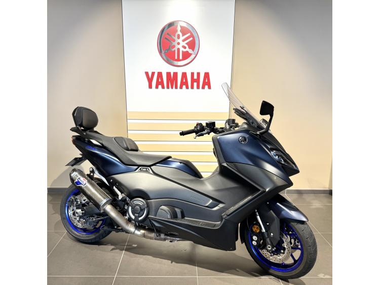 YAMAHA TMAX 560